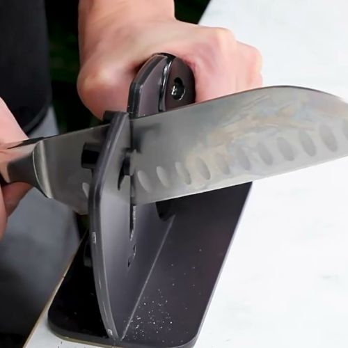 aiguiseur-couteau-santoku
